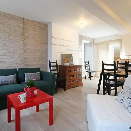 Cosy Au-dessus D'un Cafe Litteraire Avec Jardin Et Location De Velos, Proche De Conde-en-normandie - Fr-1-497-93 Apartment Segrie-Fontaine