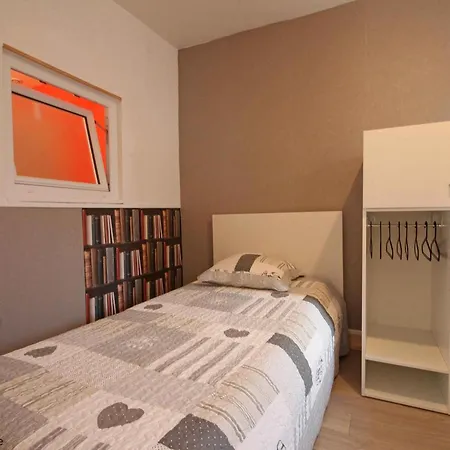 Sejour Litteraire En Suisse Normande Avec Wifi - Fr-1-497-93 Apartment *